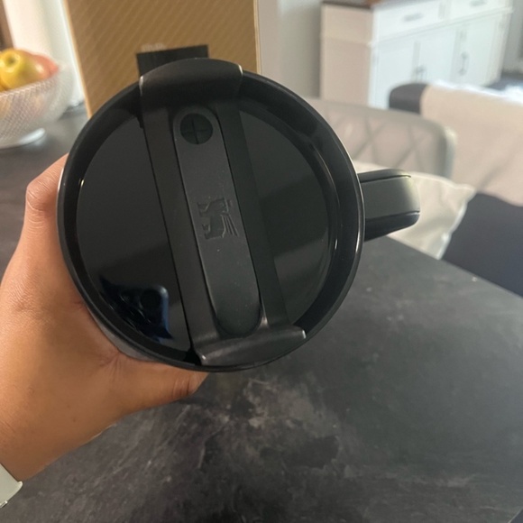 Stanley Black & Gold Patterned Designer 40 OZ Tumbler - Picture 4 of 5